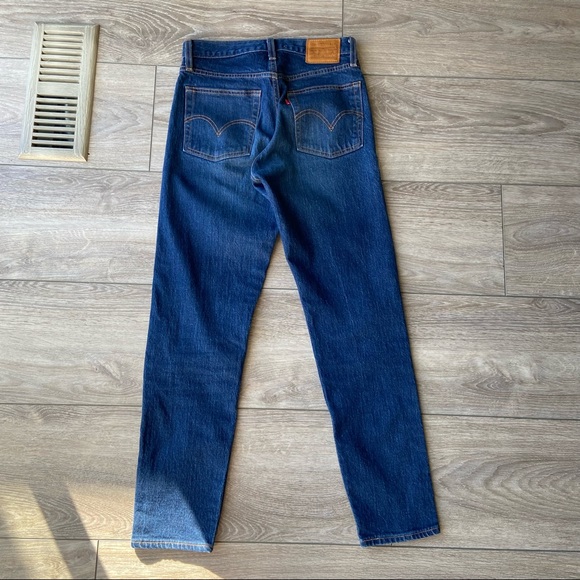 Levi’s Wedgie Icon Authentic Favorite High Rise Jeans - Picture 9 of 14